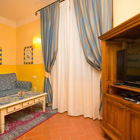Frühstückspension La Casa Del Garbo - Luxury & 4*